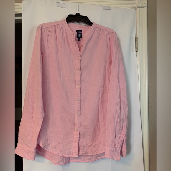 GAP Tops - Gap women’s‎ long sleeve pink crinkle gauze blouse size medium tall